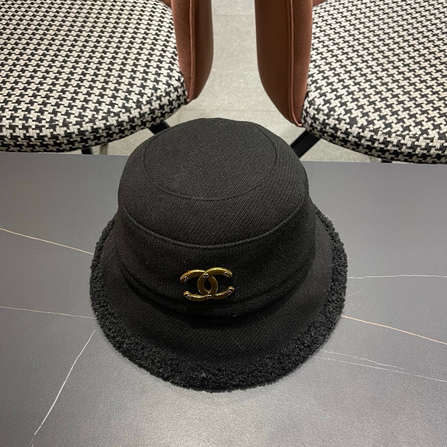 香奈儿CHANEL渔夫帽女秋冬季百搭显脸小盆帽加厚保暖防寒水桶帽子