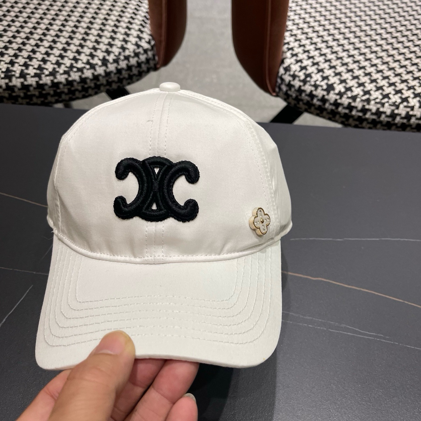 【CELNE 赛琳】棒球帽👍日韩休闲潮流，高端品质时尚大气❤️❤️❤️百搭爆款🔥🔥🔥男女同款配防尘袋，旅