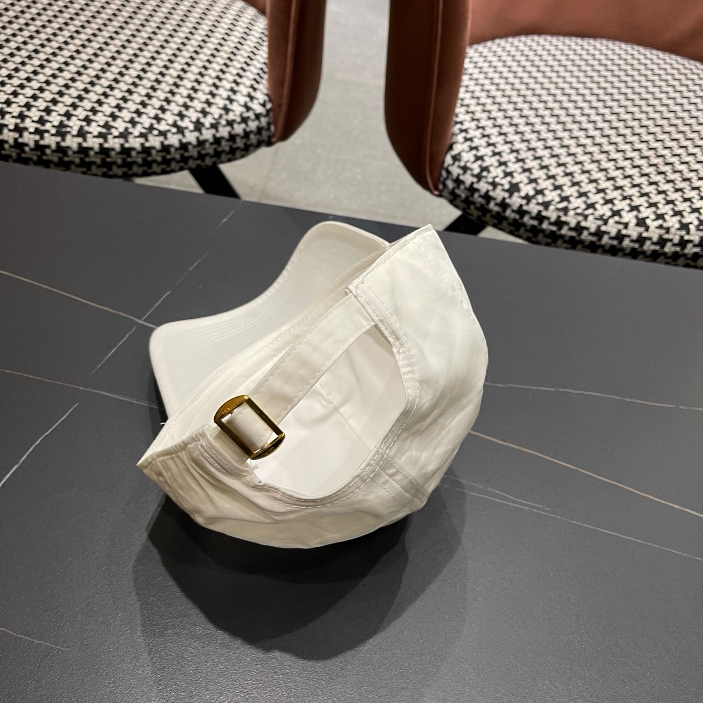 【CELNE 赛琳】棒球帽👍日韩休闲潮流，高端品质时尚大气❤️❤️❤️百搭爆款🔥🔥🔥男女同款配防尘袋，旅