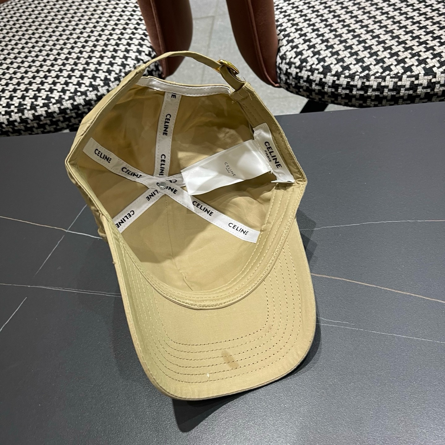 【CELNE 赛琳】棒球帽👍日韩休闲潮流，高端品质时尚大气❤️❤️❤️百搭爆款🔥🔥🔥男女同款配防尘袋，旅