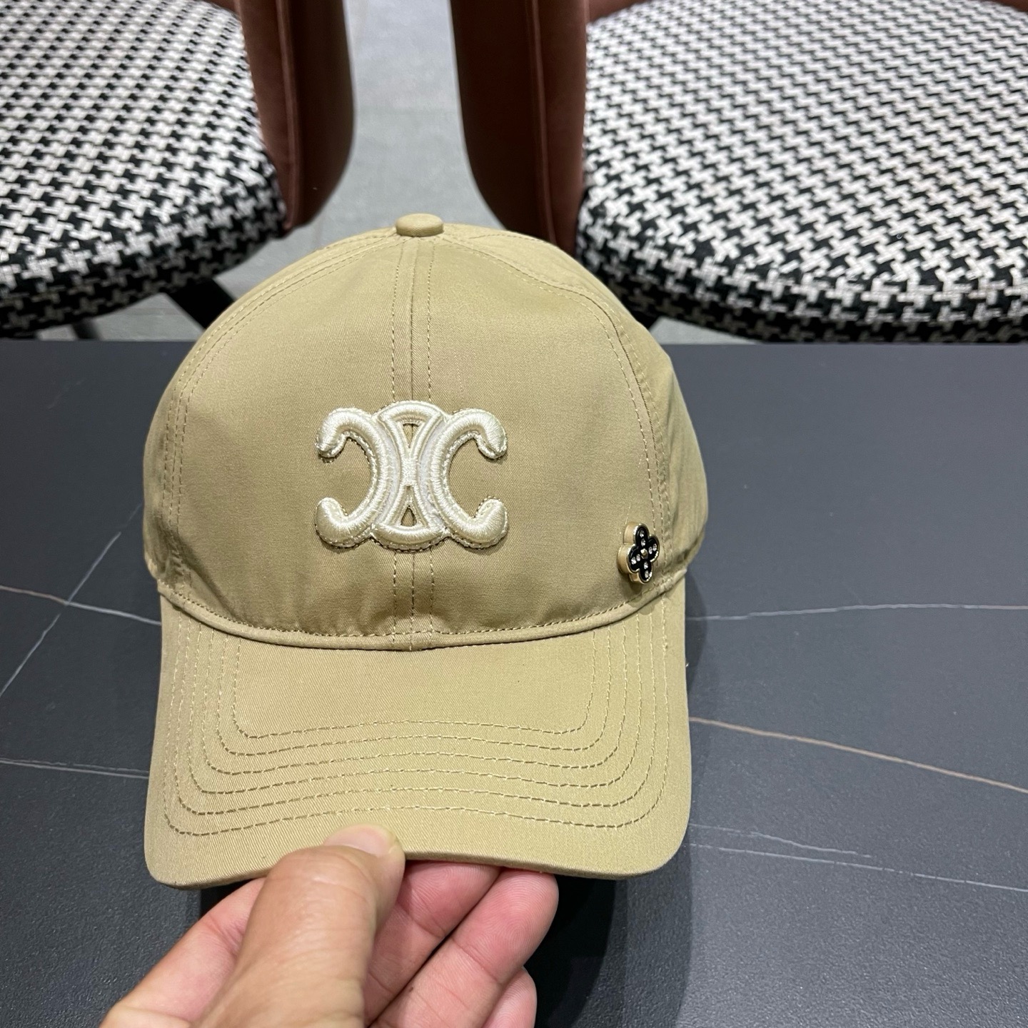 【CELNE 赛琳】棒球帽👍日韩休闲潮流，高端品质时尚大气❤️❤️❤️百搭爆款🔥🔥🔥男女同款配防尘袋，旅