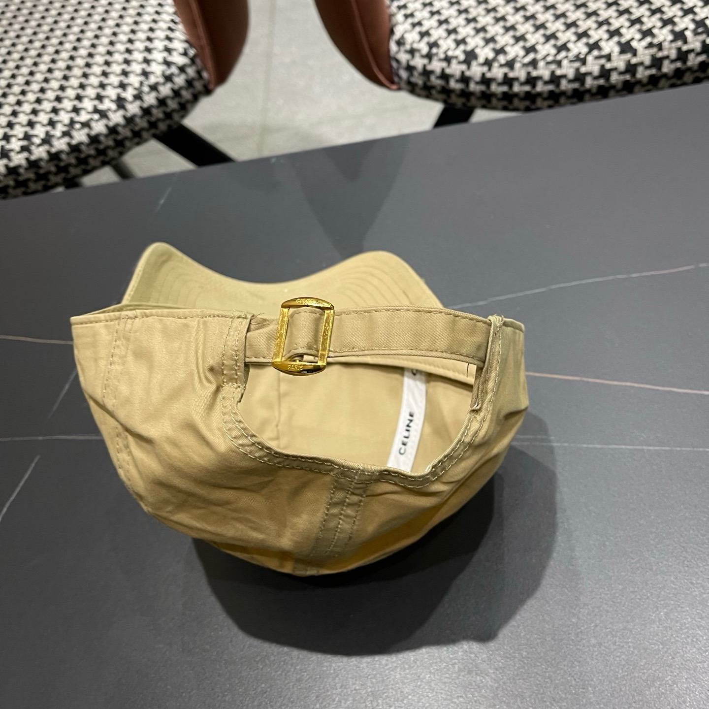 【CELNE 赛琳】棒球帽👍日韩休闲潮流，高端品质时尚大气❤️❤️❤️百搭爆款🔥🔥🔥男女同款配防尘袋，旅