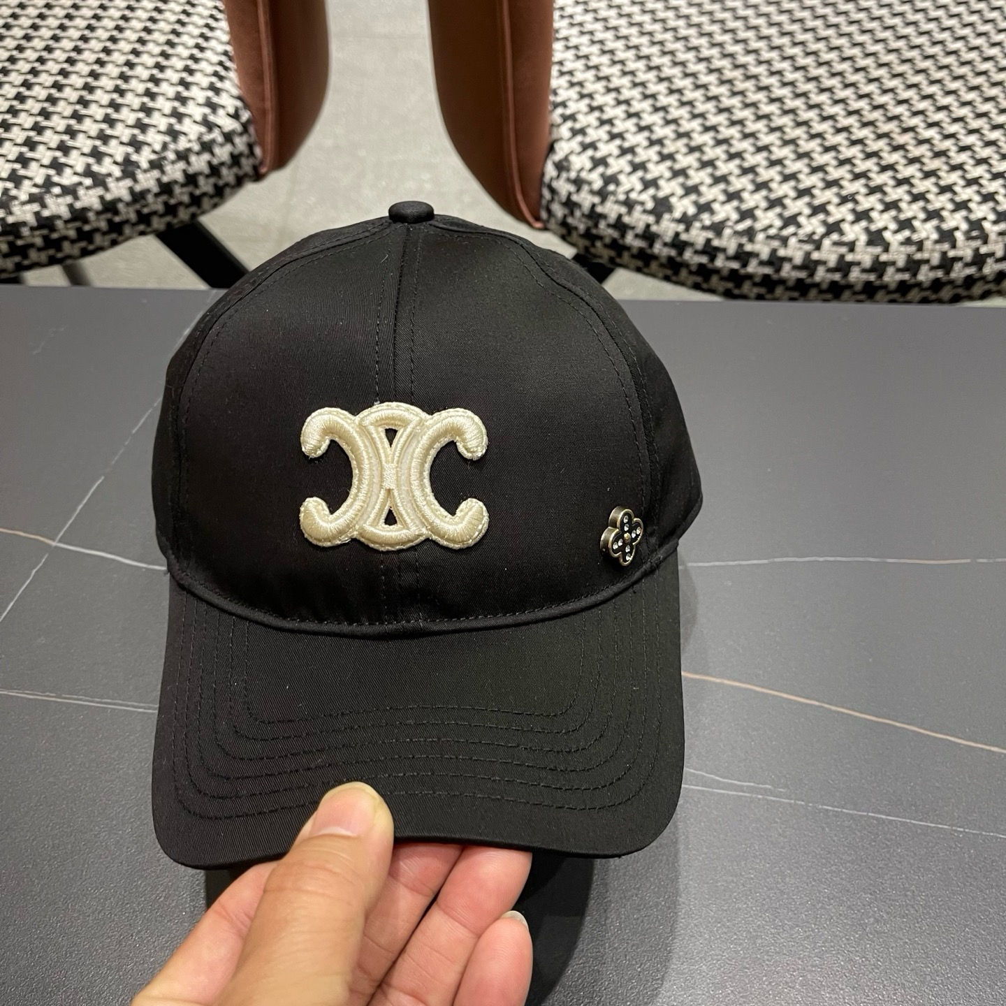 【CELNE 赛琳】棒球帽👍日韩休闲潮流，高端品质时尚大气❤️❤️❤️百搭爆款🔥🔥🔥男女同款配防尘袋，旅