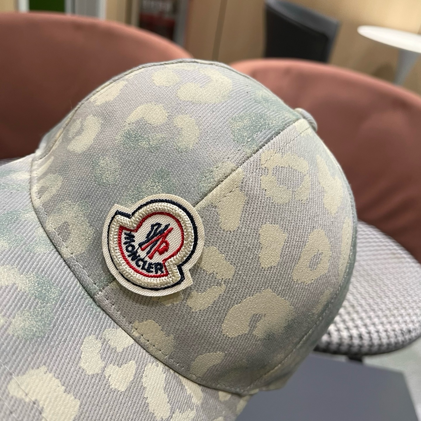 MONCLER（蒙口）美式复古涂鸦棒球帽子女新款大头围户外遮阳硬顶鸭舌帽男士