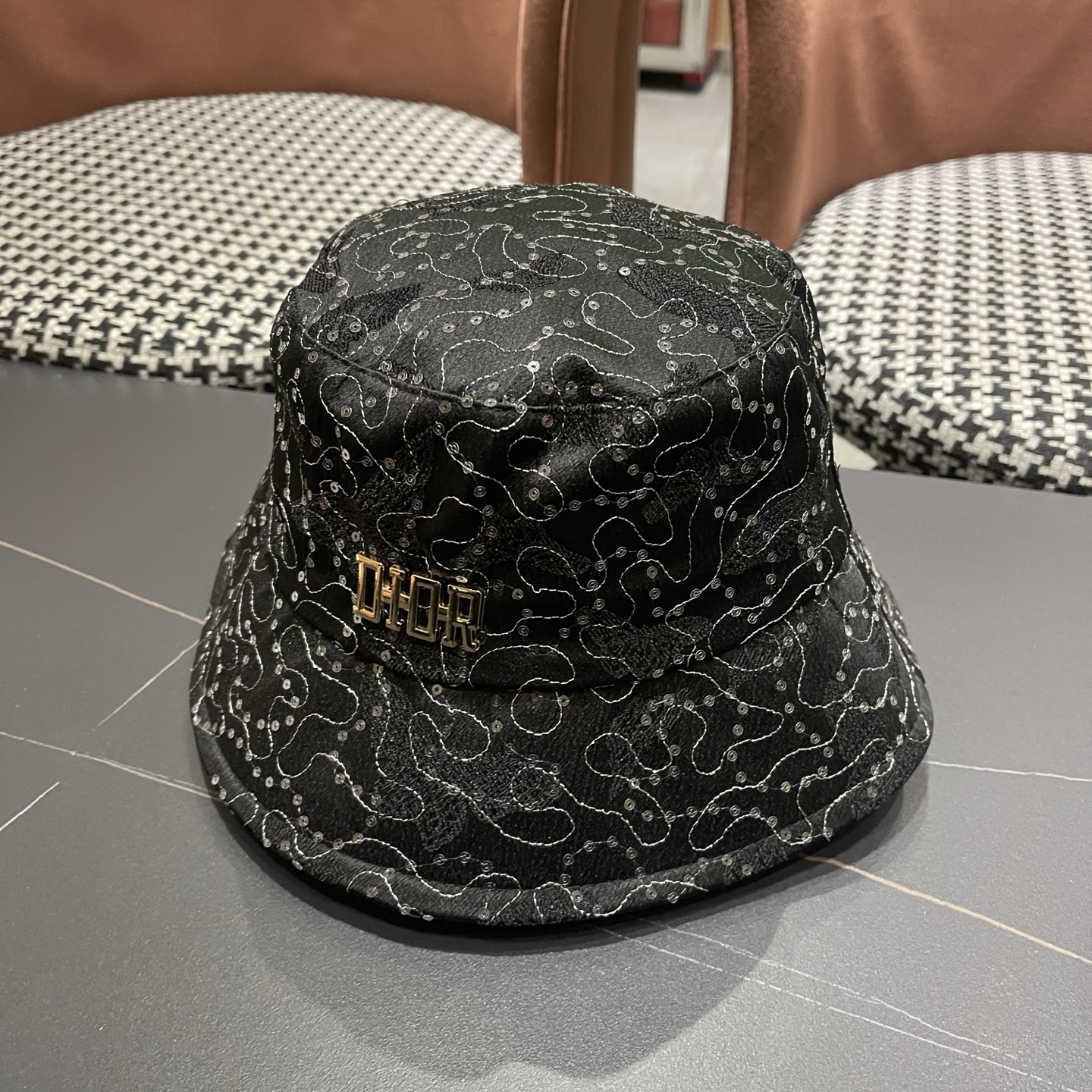 Dior(迪奥)新款渔夫帽， 精致純也格调很有感觉，很酷很时尚，质量超赞