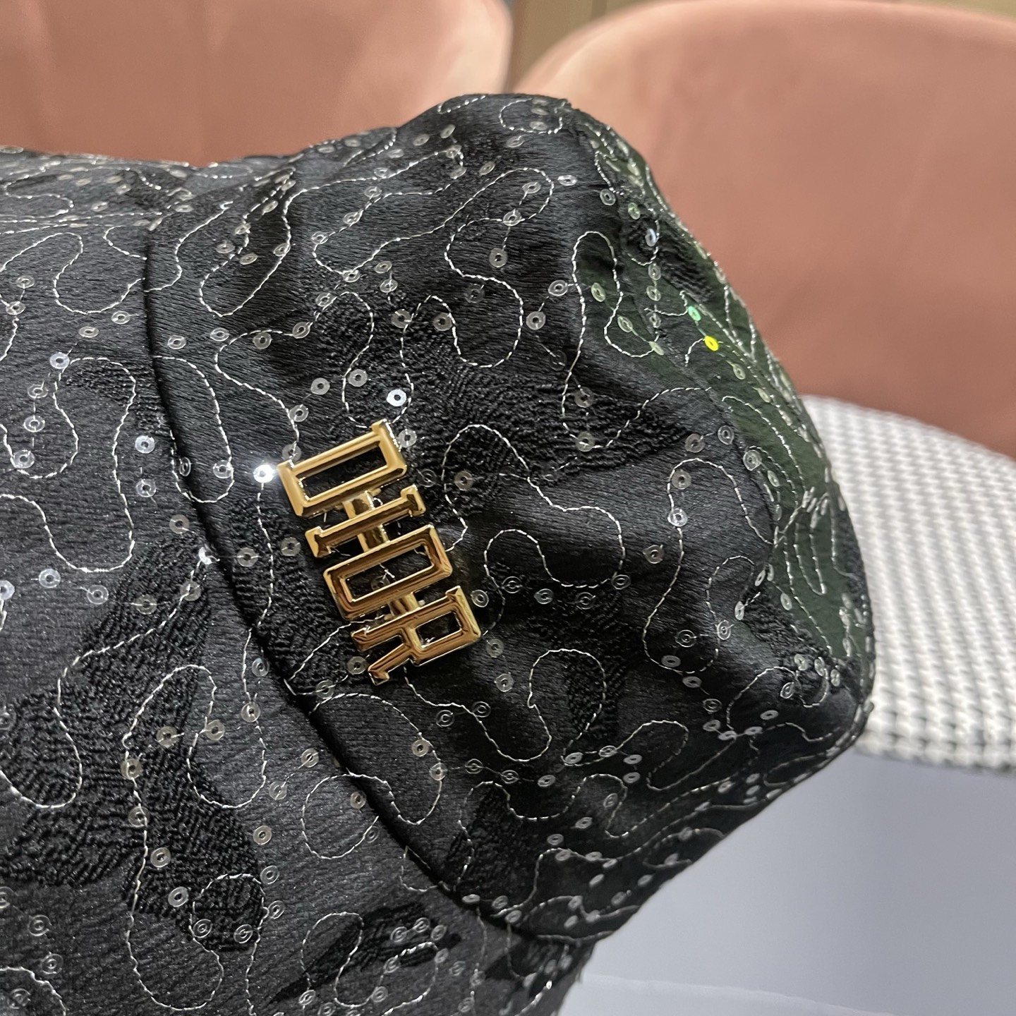 Dior(迪奥)新款渔夫帽， 精致純也格调很有感觉，很酷很时尚，质量超赞