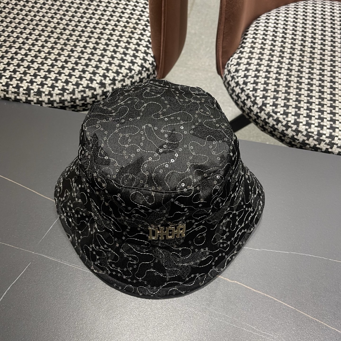 Dior(迪奥)新款渔夫帽， 精致純也格调很有感觉，很酷很时尚，质量超赞