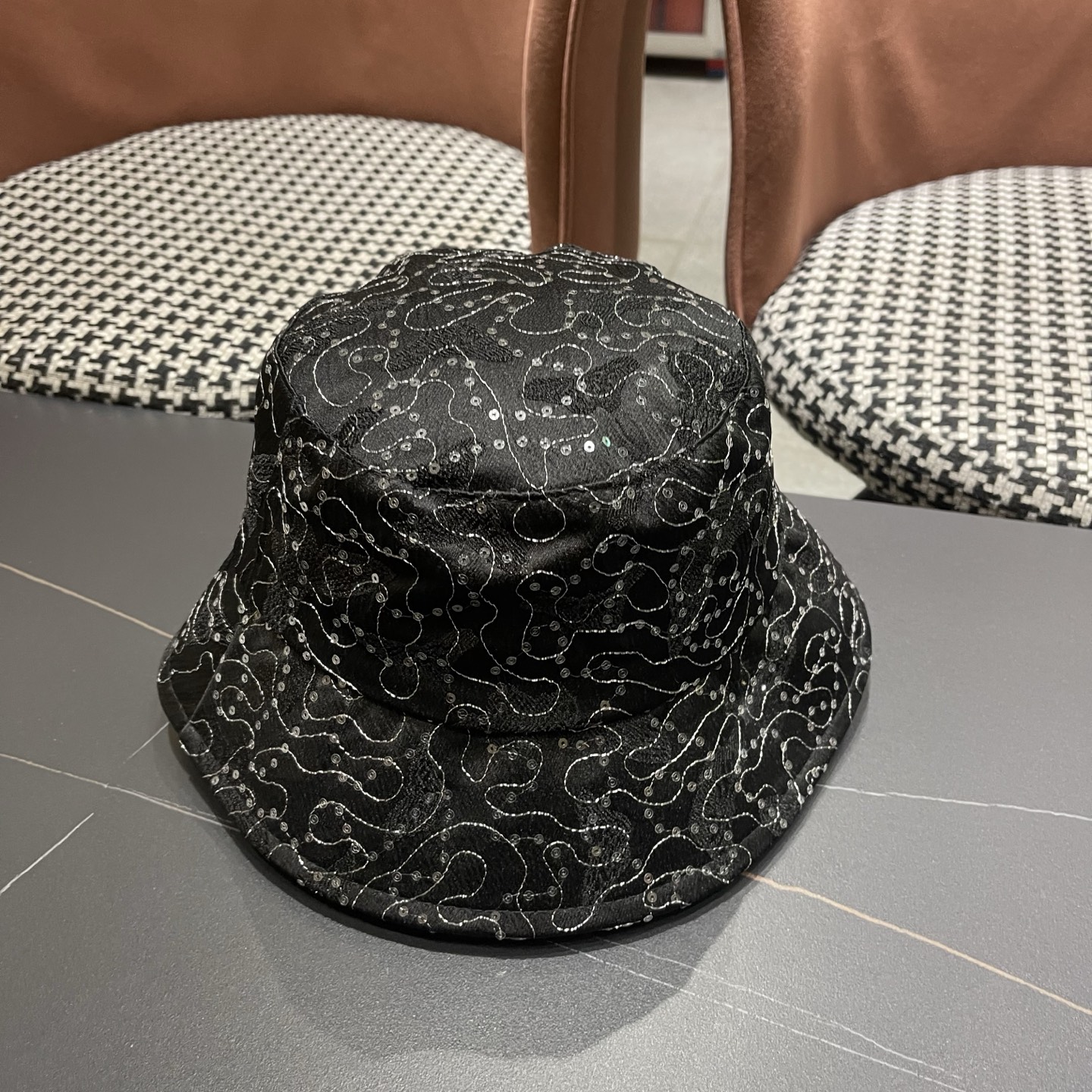 Dior(迪奥)新款渔夫帽， 精致純也格调很有感觉，很酷很时尚，质量超赞