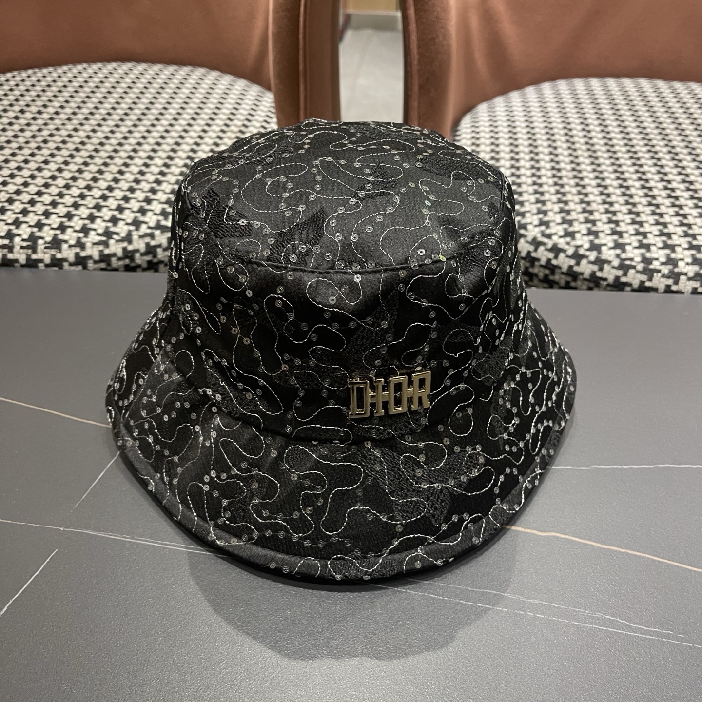 Dior(迪奥)新款渔夫帽， 精致純也格调很有感觉，很酷很时尚，质量超赞