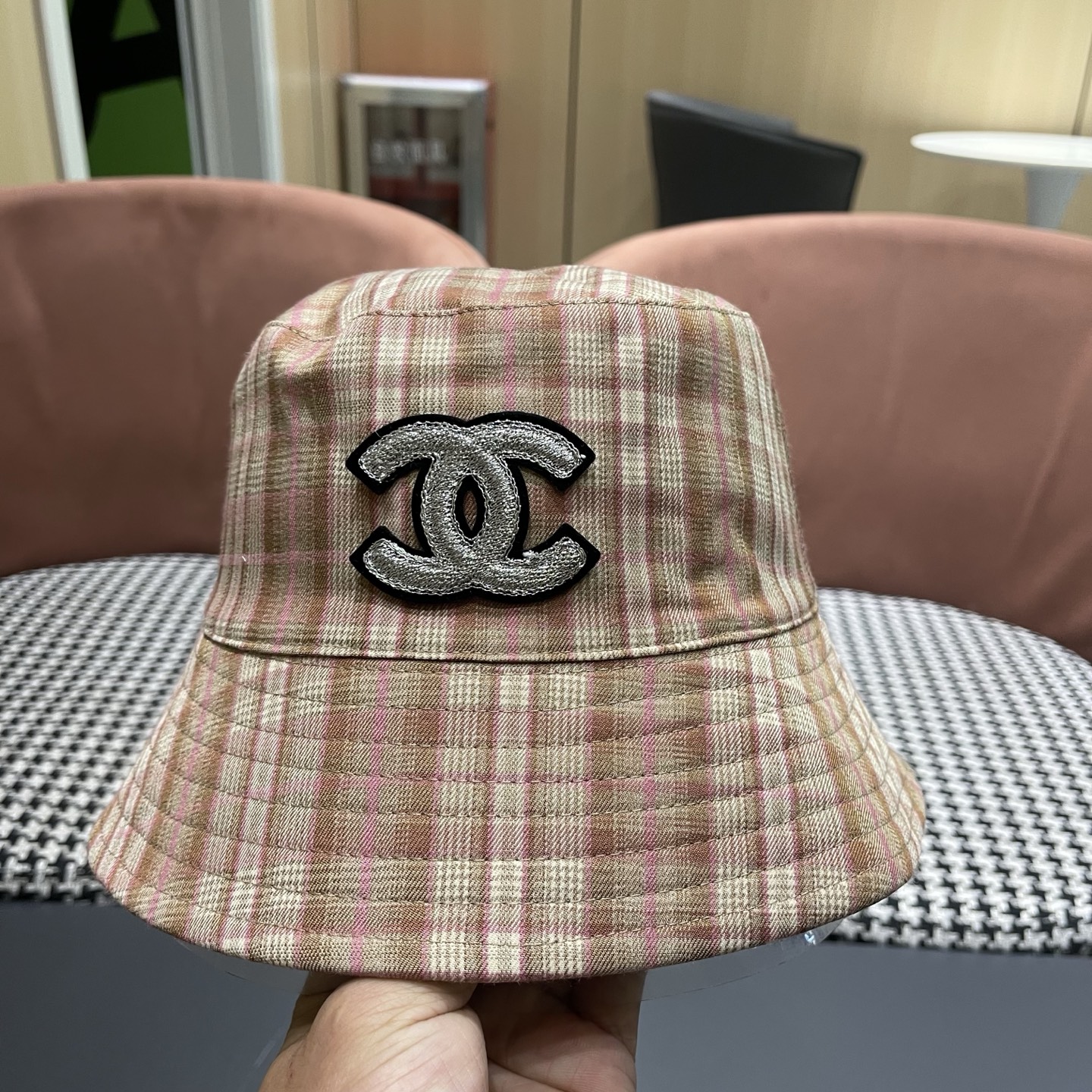 香奈儿 韩版复古格纹渔夫帽子女款春秋季户外遮脸显脸小百搭双面水桶帽盆帽潮