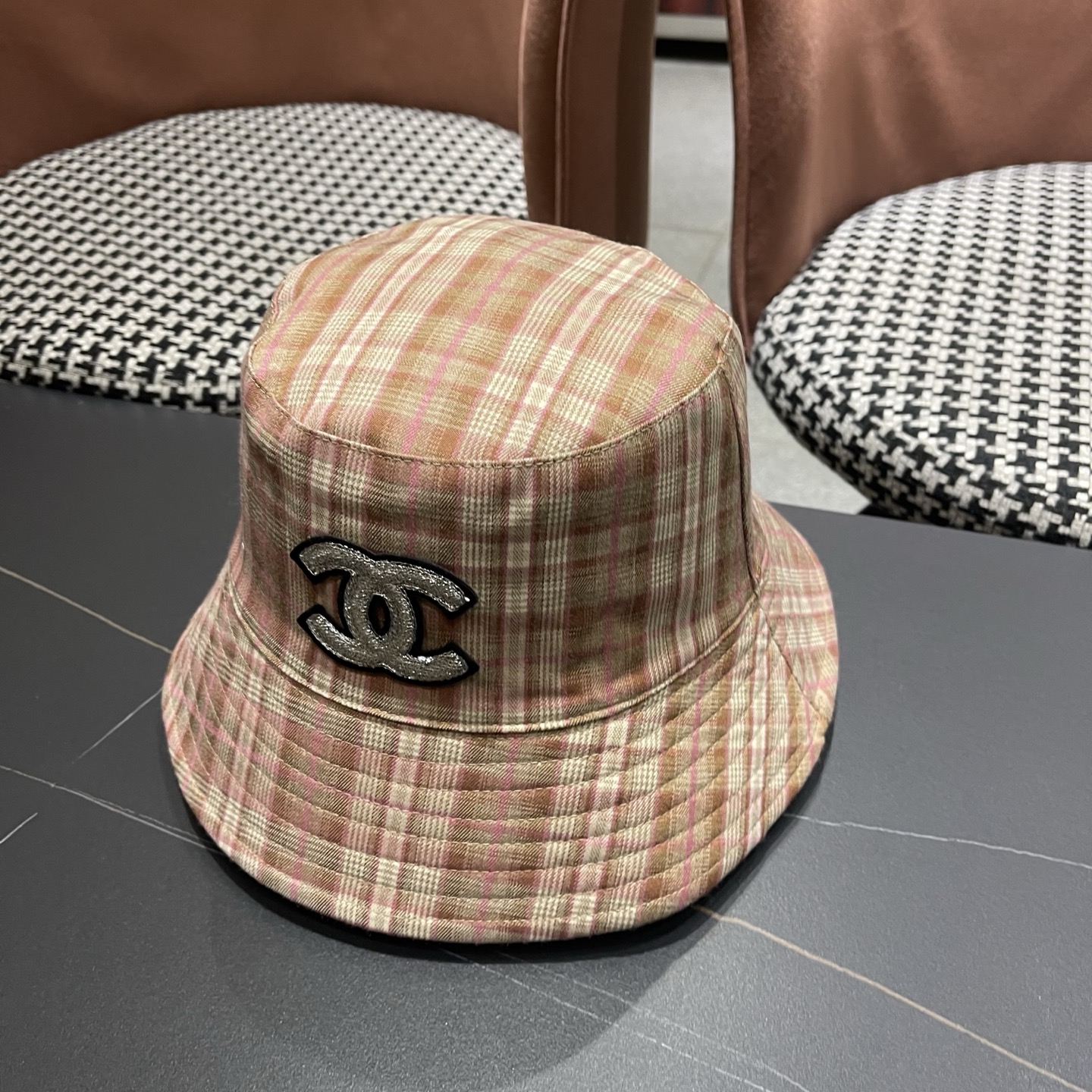 香奈儿 韩版复古格纹渔夫帽子女款春秋季户外遮脸显脸小百搭双面水桶帽盆帽潮