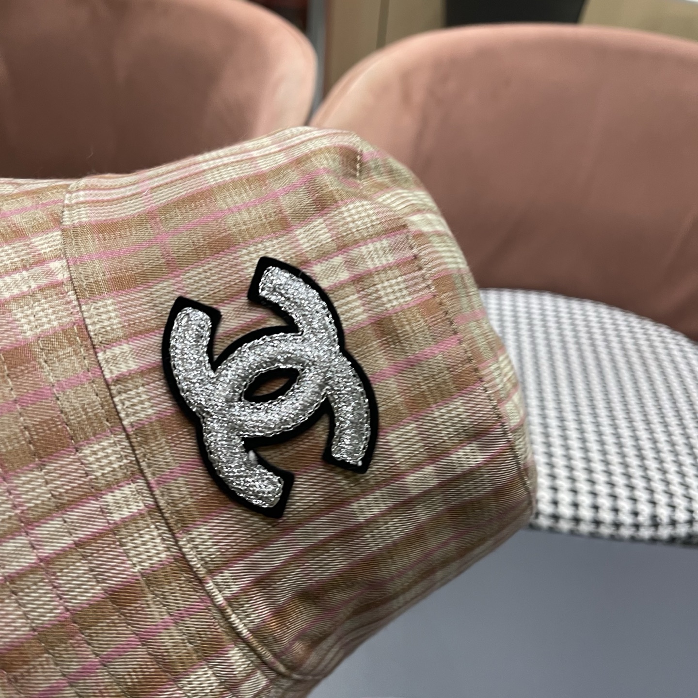 香奈儿 韩版复古格纹渔夫帽子女款春秋季户外遮脸显脸小百搭双面水桶帽盆帽潮