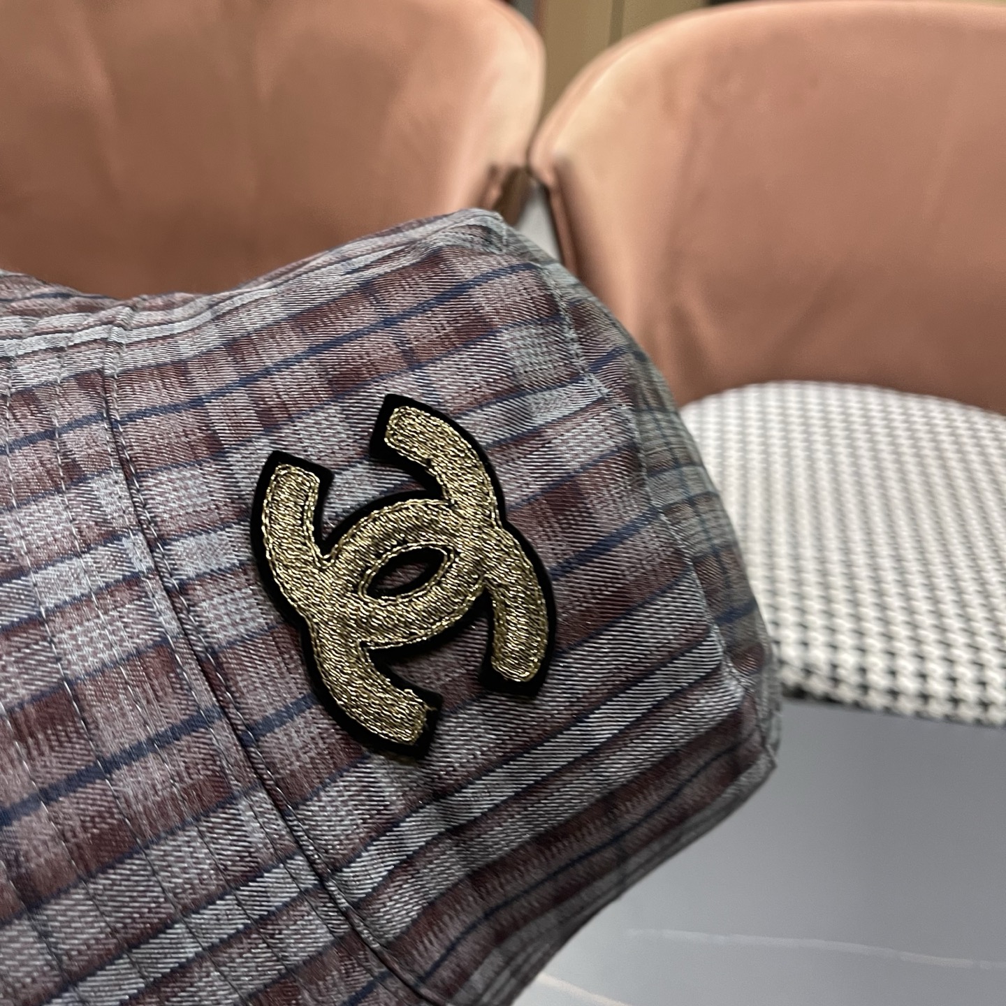 香奈儿 韩版复古格纹渔夫帽子女款春秋季户外遮脸显脸小百搭双面水桶帽盆帽潮