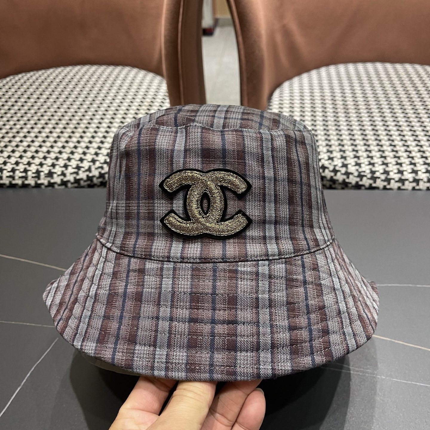 香奈儿 韩版复古格纹渔夫帽子女款春秋季户外遮脸显脸小百搭双面水桶帽盆帽潮