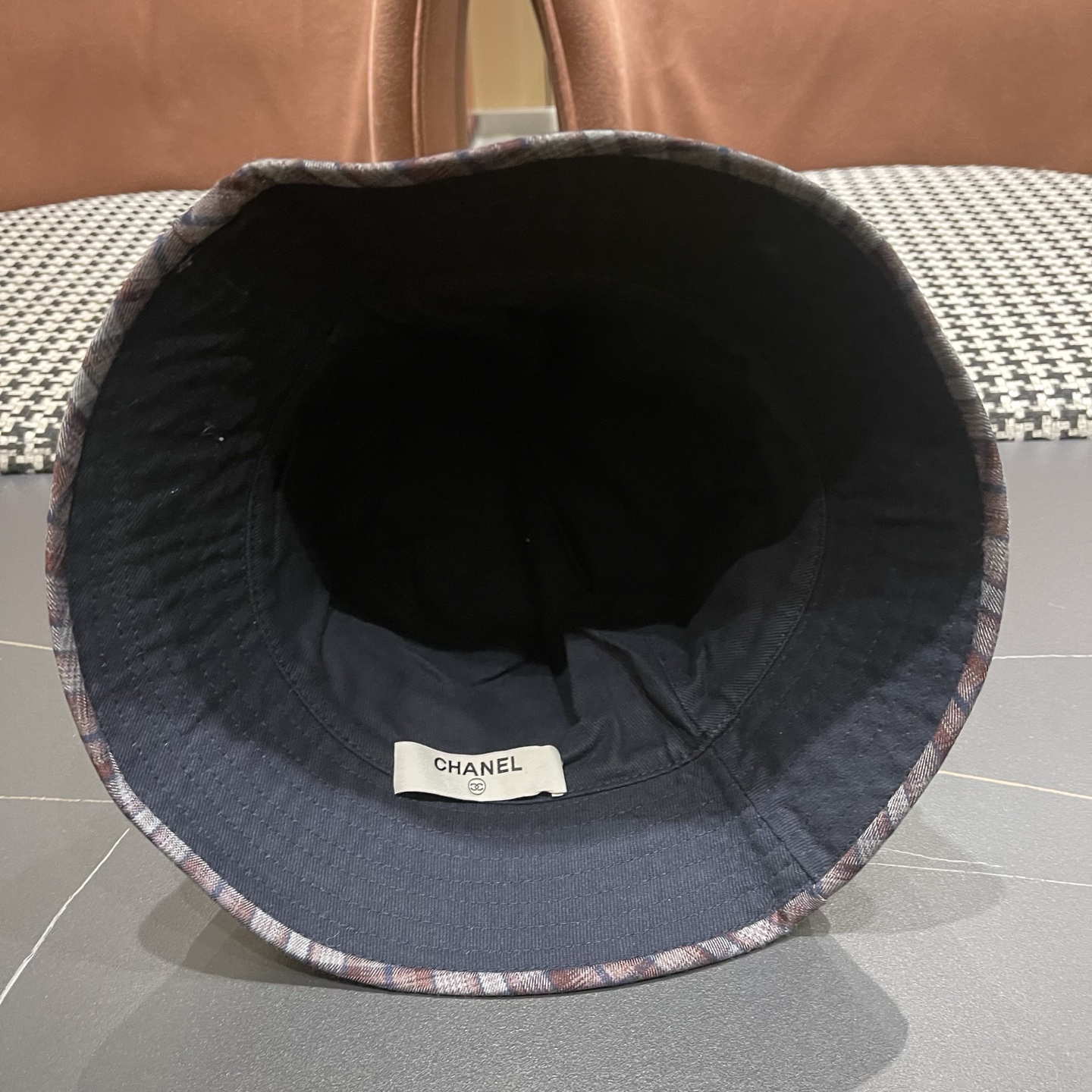 香奈儿 韩版复古格纹渔夫帽子女款春秋季户外遮脸显脸小百搭双面水桶帽盆帽潮