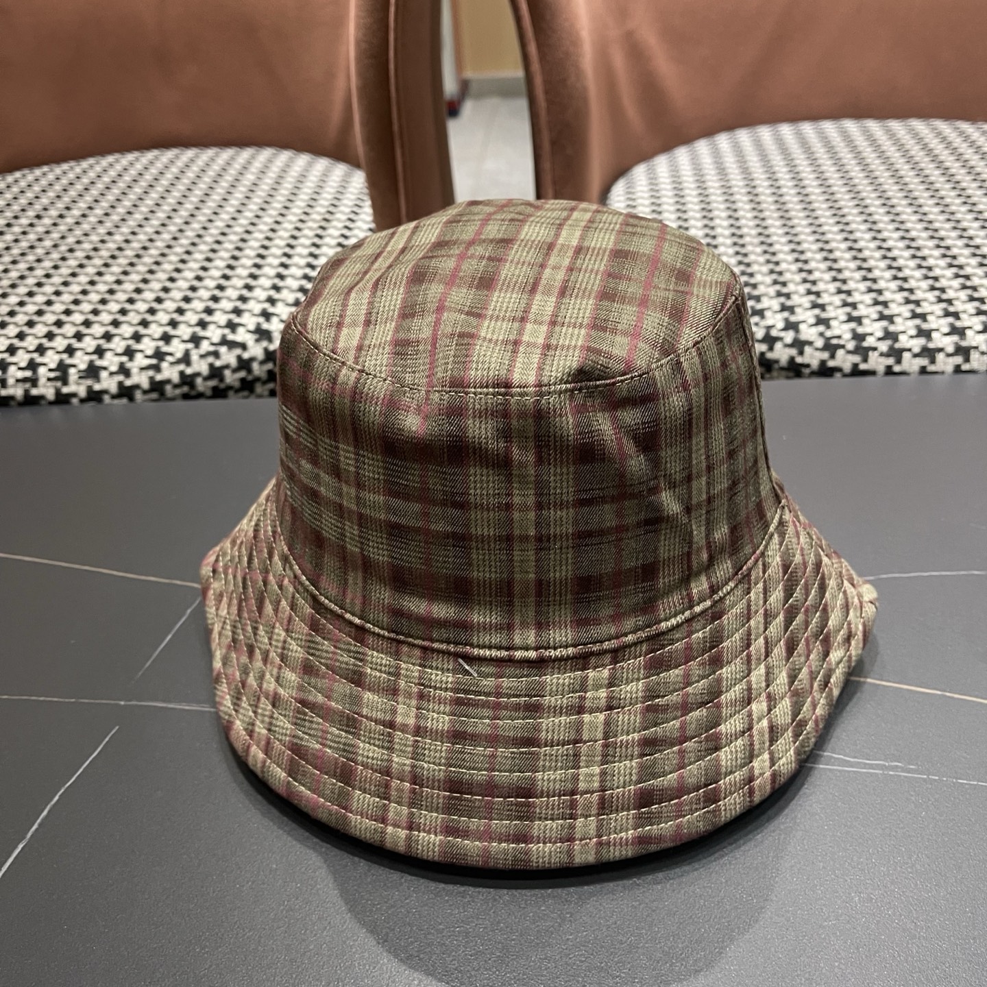 香奈儿 韩版复古格纹渔夫帽子女款春秋季户外遮脸显脸小百搭双面水桶帽盆帽潮