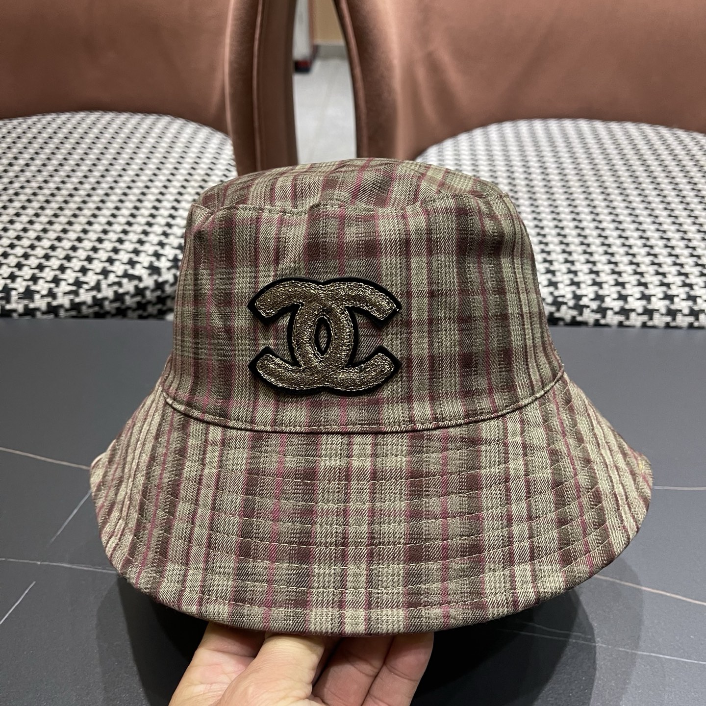 香奈儿 韩版复古格纹渔夫帽子女款春秋季户外遮脸显脸小百搭双面水桶帽盆帽潮