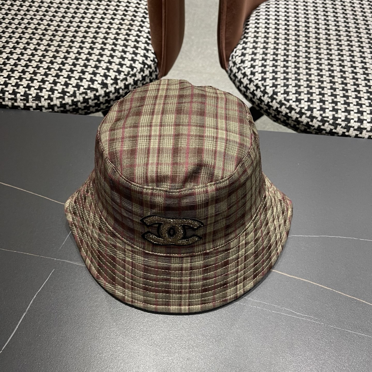 香奈儿 韩版复古格纹渔夫帽子女款春秋季户外遮脸显脸小百搭双面水桶帽盆帽潮