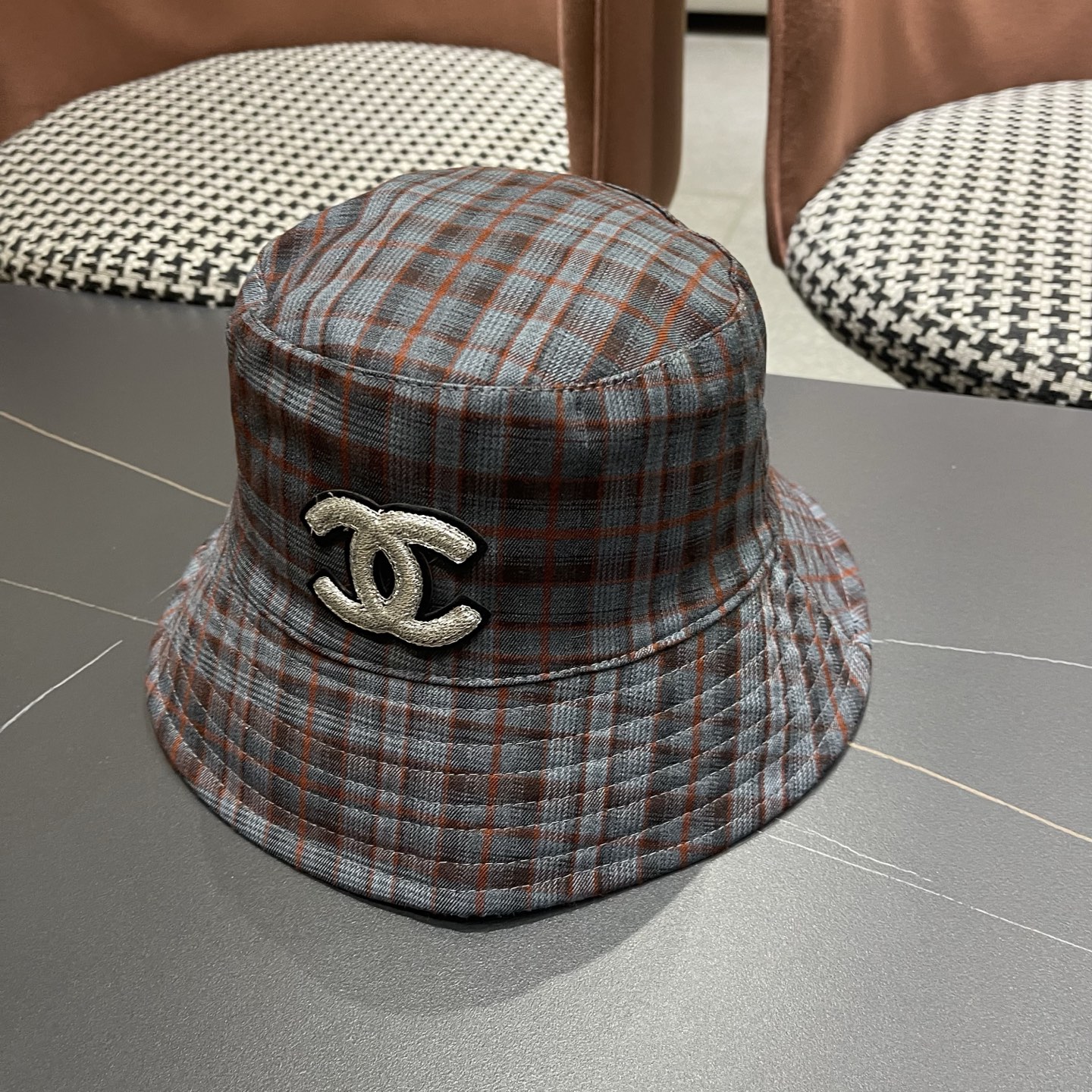 香奈儿 韩版复古格纹渔夫帽子女款春秋季户外遮脸显脸小百搭双面水桶帽盆帽潮