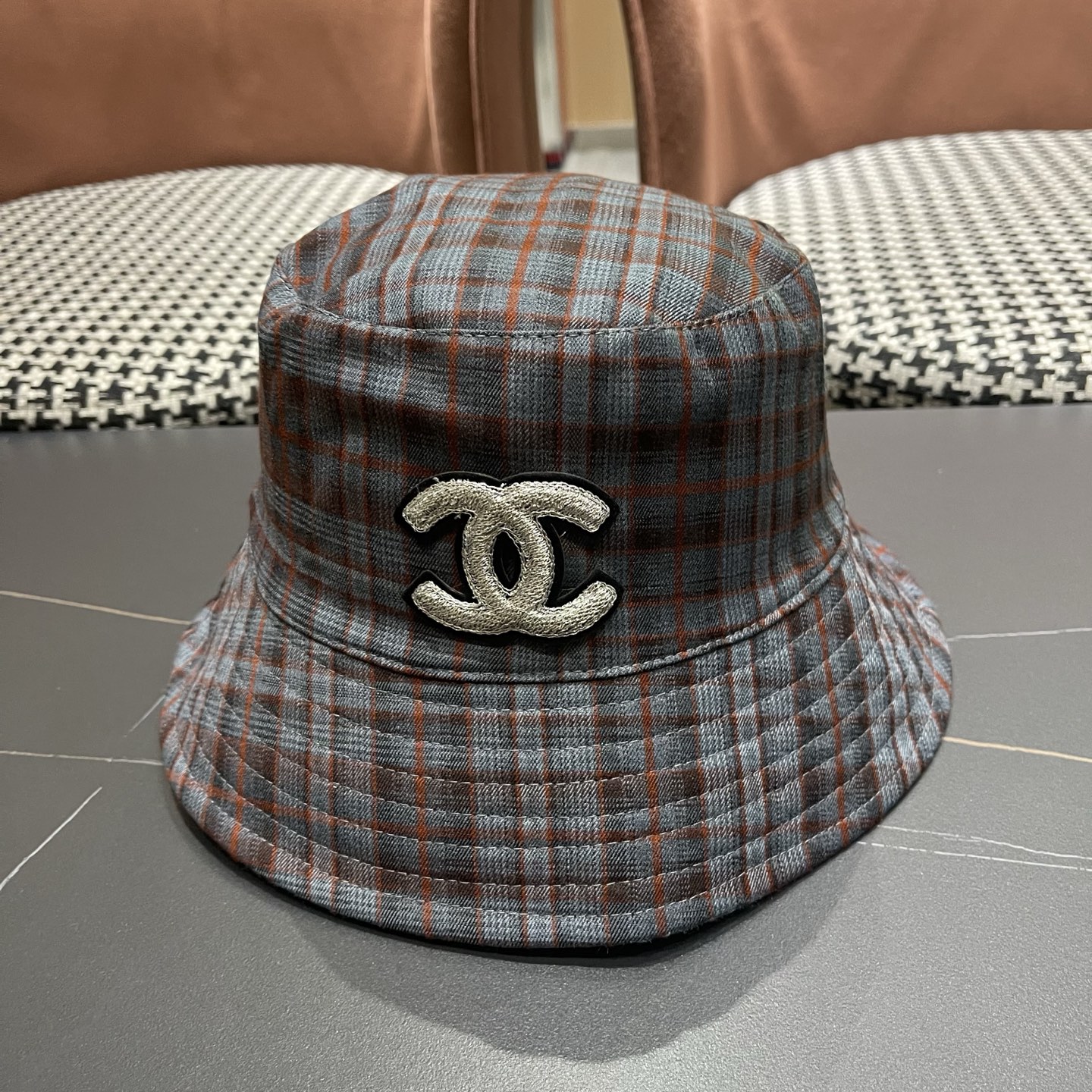香奈儿 韩版复古格纹渔夫帽子女款春秋季户外遮脸显脸小百搭双面水桶帽盆帽潮