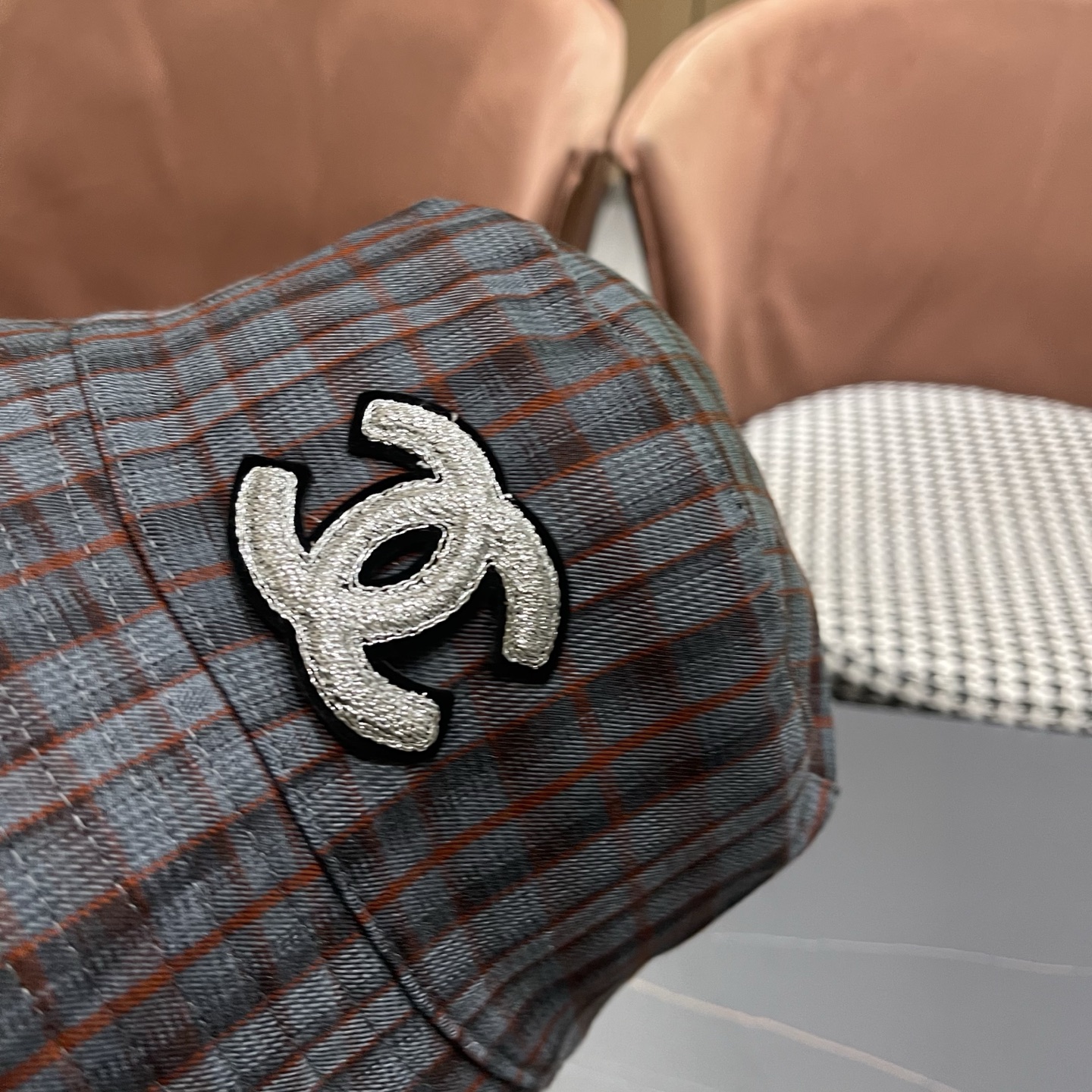 香奈儿 韩版复古格纹渔夫帽子女款春秋季户外遮脸显脸小百搭双面水桶帽盆帽潮