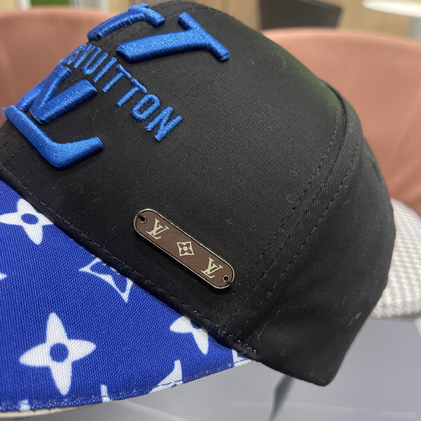 LV(路易威登)新款原单棒球帽，基础头围58，贴片可调节