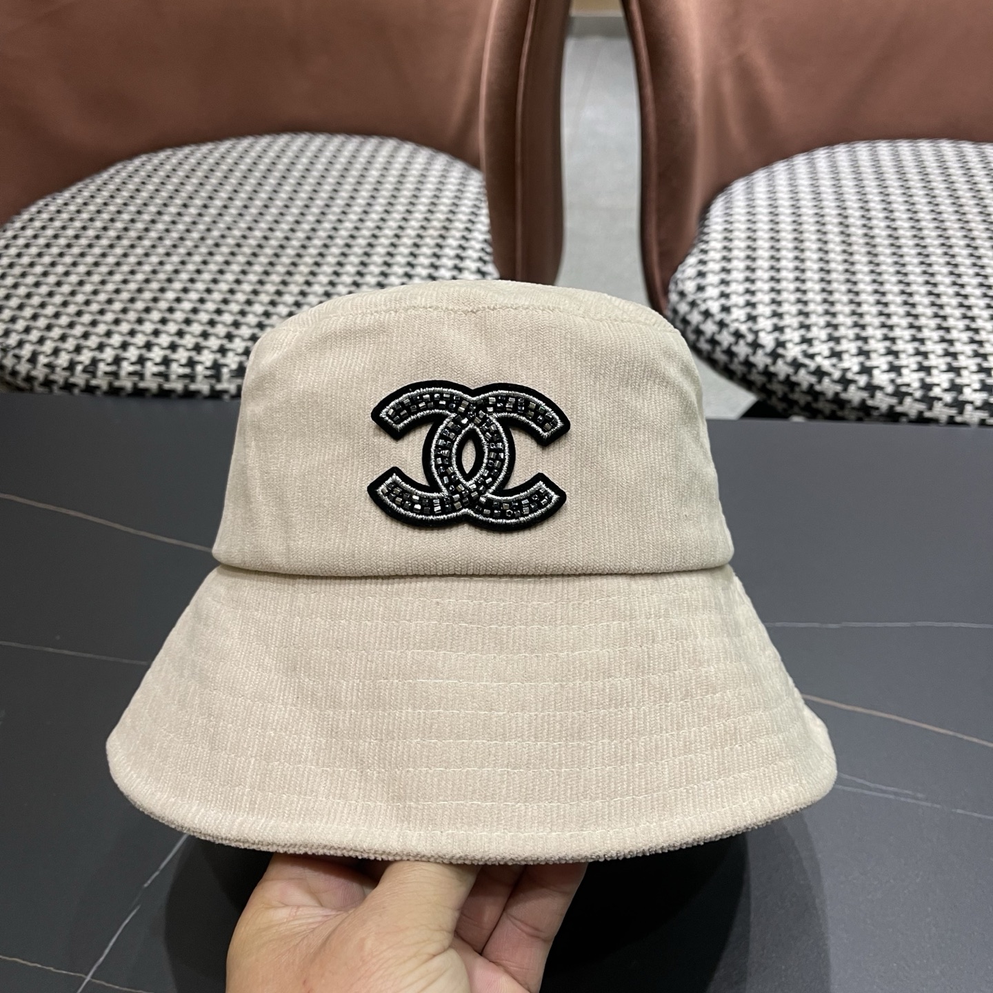 香奈儿CHANEL 渔夫帽女防紫外线遮阳帽大头围太阳盆帽潮