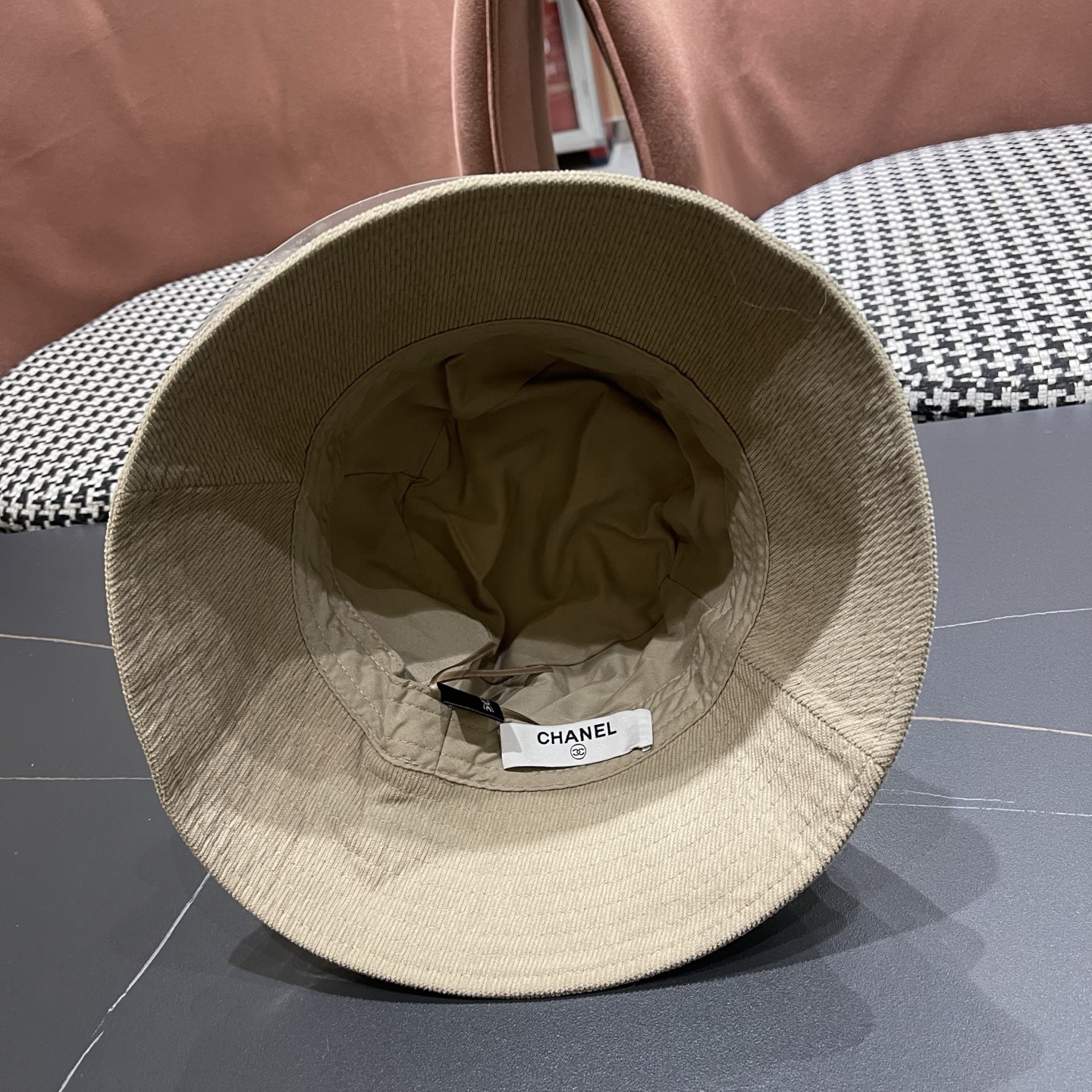 香奈儿CHANEL 渔夫帽女防紫外线遮阳帽大头围太阳盆帽潮