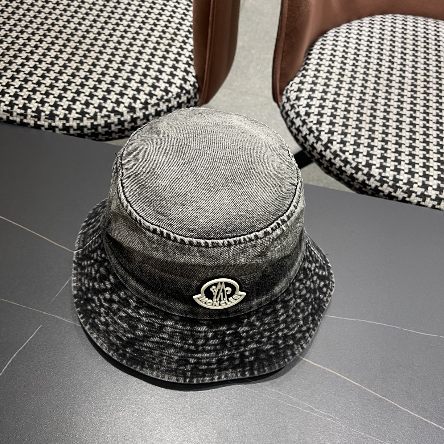 蒙口moncler早春牛仔渔夫帽，渔夫桶帽，头围57cm