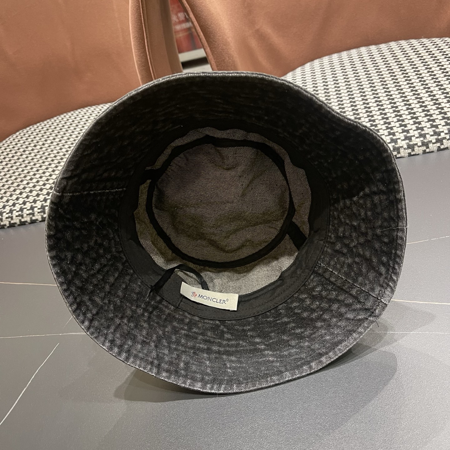 蒙口moncler早春牛仔渔夫帽，渔夫桶帽，头围57cm