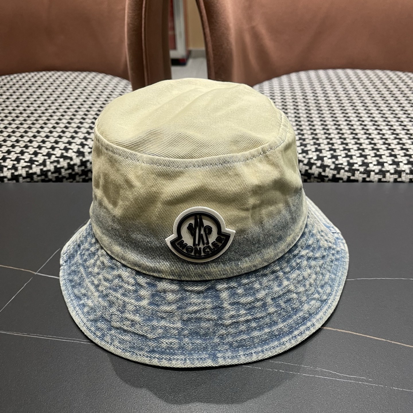 NO:704124,Moncler early spring denim bucket hat, bucket hat, head circumference 57cm, bucket hat, baseball cap, knitted hat, bucket hat, baseball cap, knitted hat, hat, Moncler, espadrilles, hats19860909蒙口moncler早春牛仔渔夫帽,渔夫桶帽,头围57cm 帽子渔夫帽棒球帽针织帽帽子渔夫帽棒球帽针织帽,帽子,Moncler,espadrilles,hats,hat