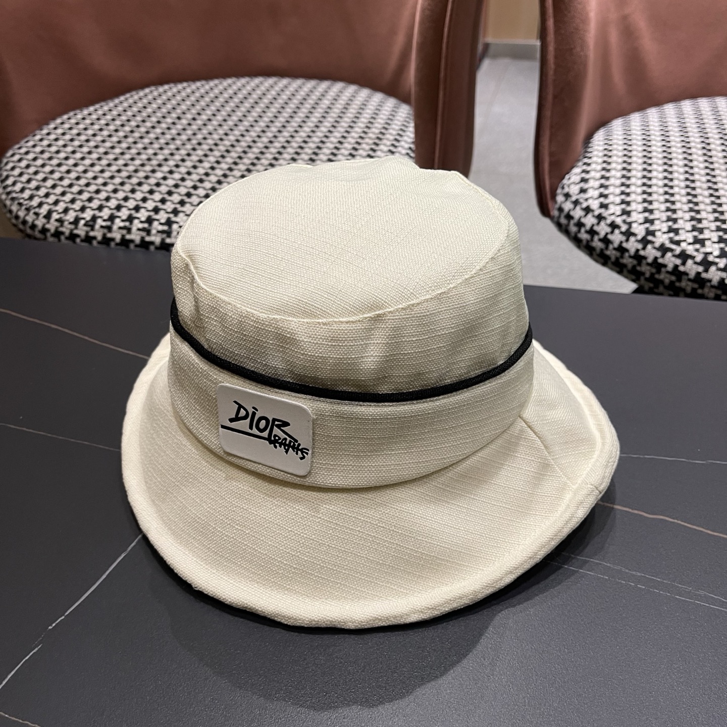 迪奥Dior 新韩版时尚渔夫帽潮女士简约百搭防晒日系盆帽子