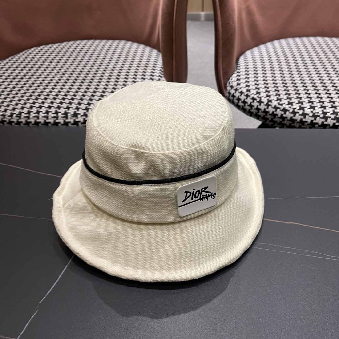 迪奥Dior 新韩版时尚渔夫帽潮女士简约百搭防晒日系盆帽子