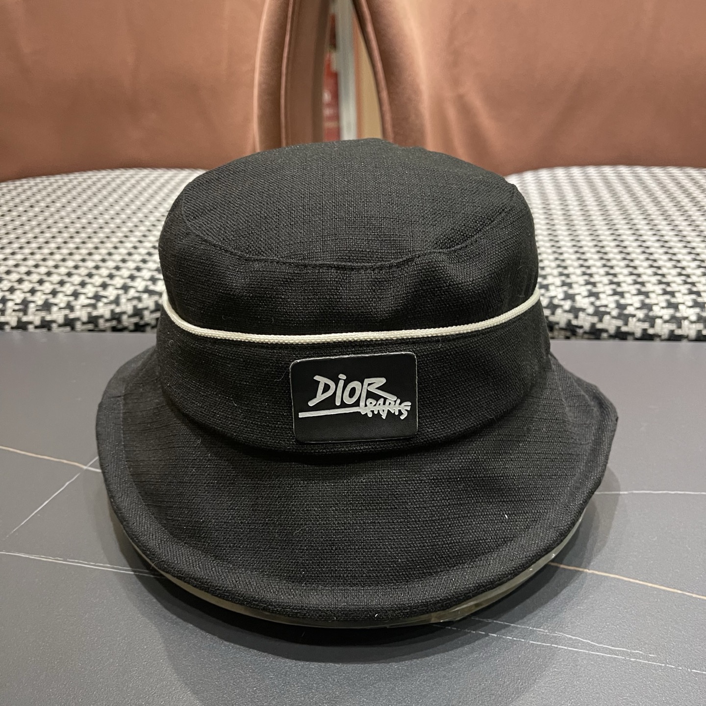 迪奥Dior 新韩版时尚渔夫帽潮女士简约百搭防晒日系盆帽子