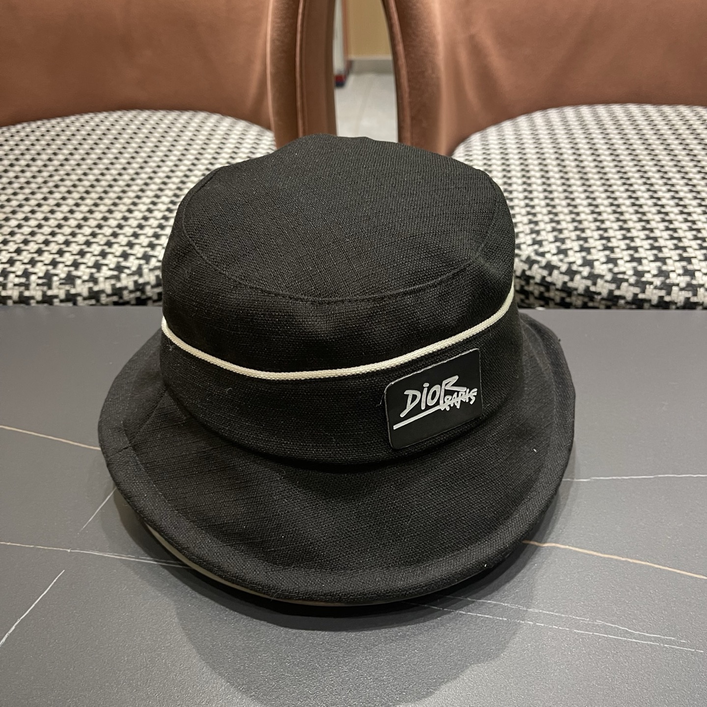 迪奥Dior 新韩版时尚渔夫帽潮女士简约百搭防晒日系盆帽子