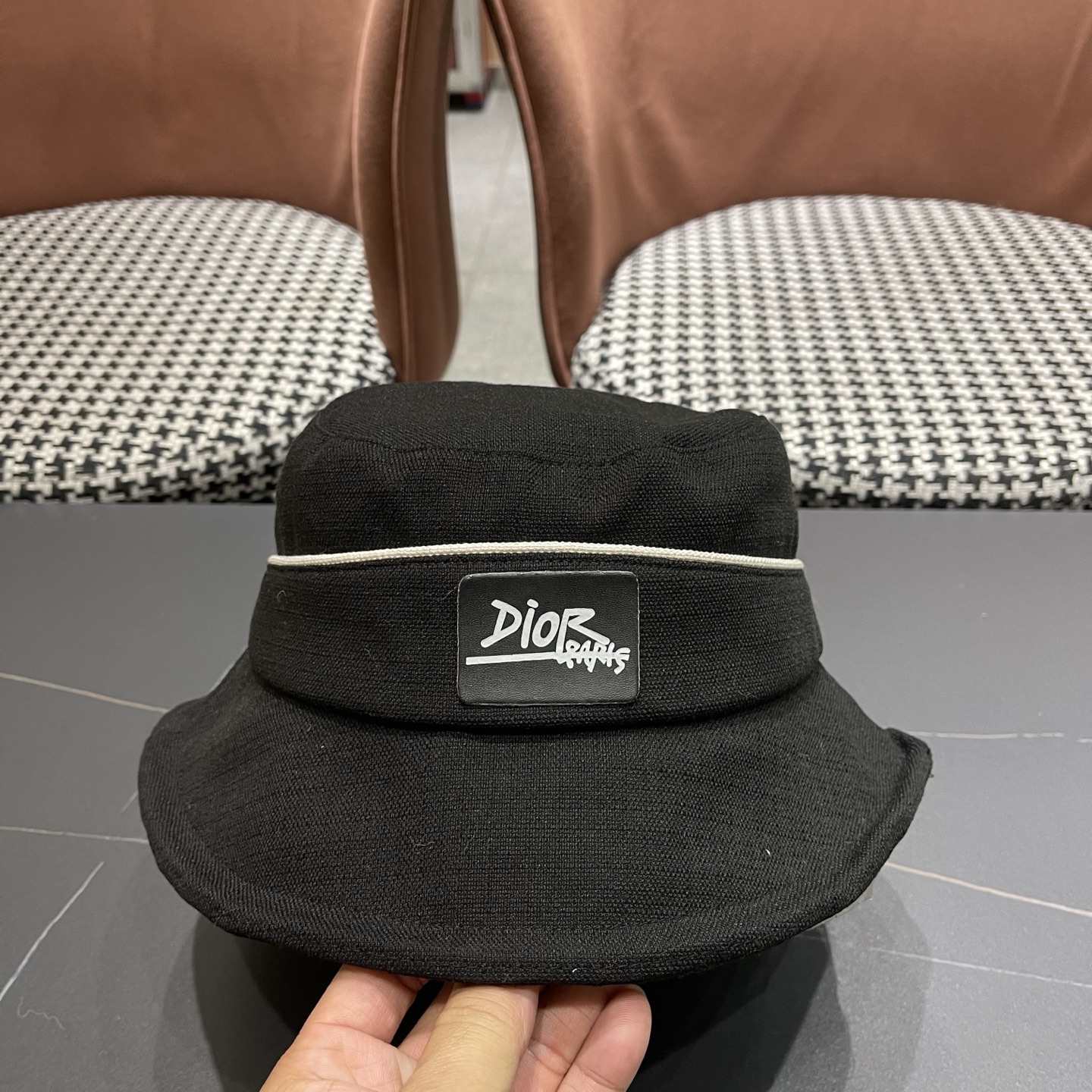 迪奥Dior 新韩版时尚渔夫帽潮女士简约百搭防晒日系盆帽子