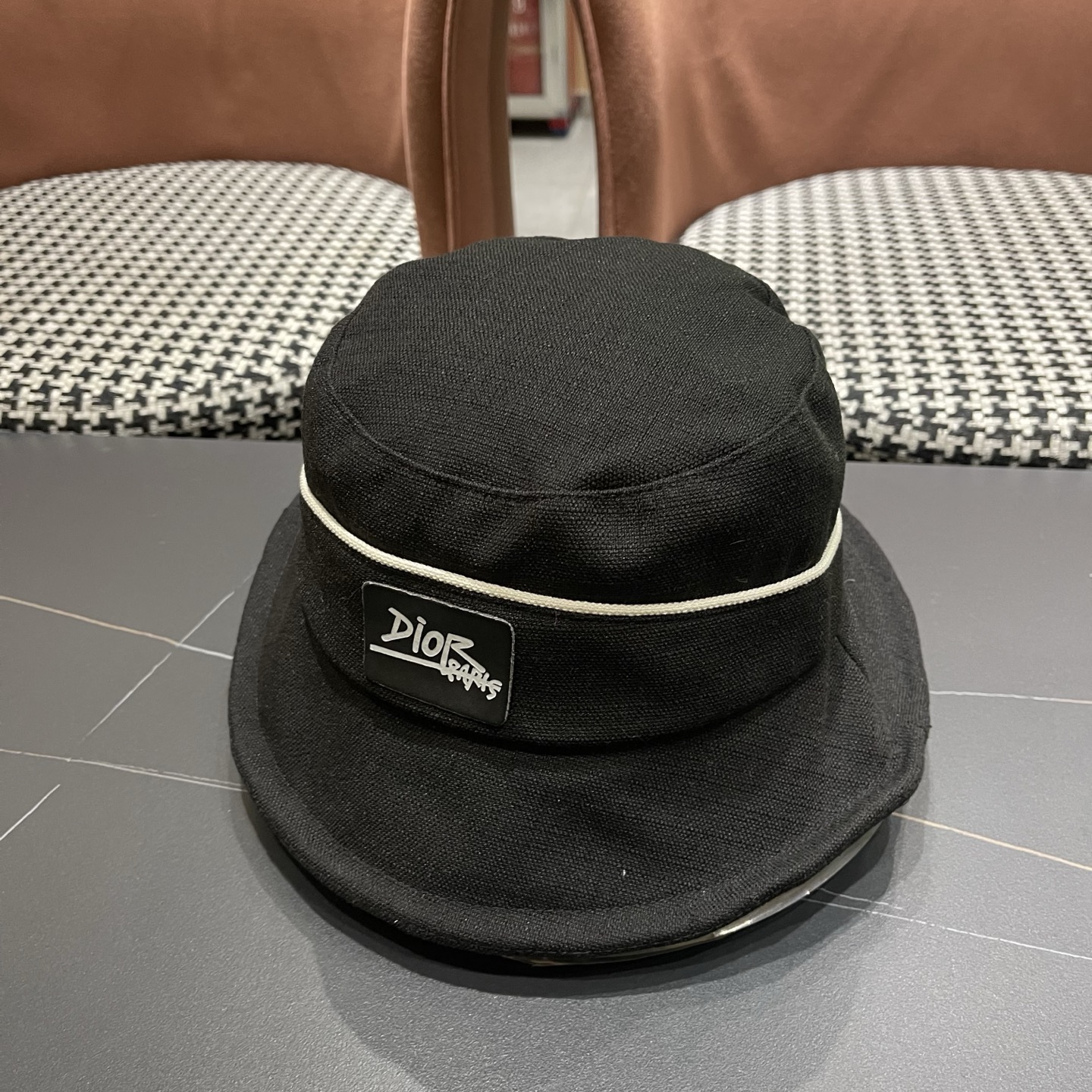 迪奥Dior 新韩版时尚渔夫帽潮女士简约百搭防晒日系盆帽子