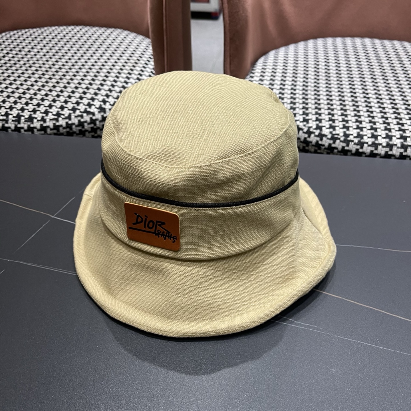 迪奥Dior 新韩版时尚渔夫帽潮女士简约百搭防晒日系盆帽子