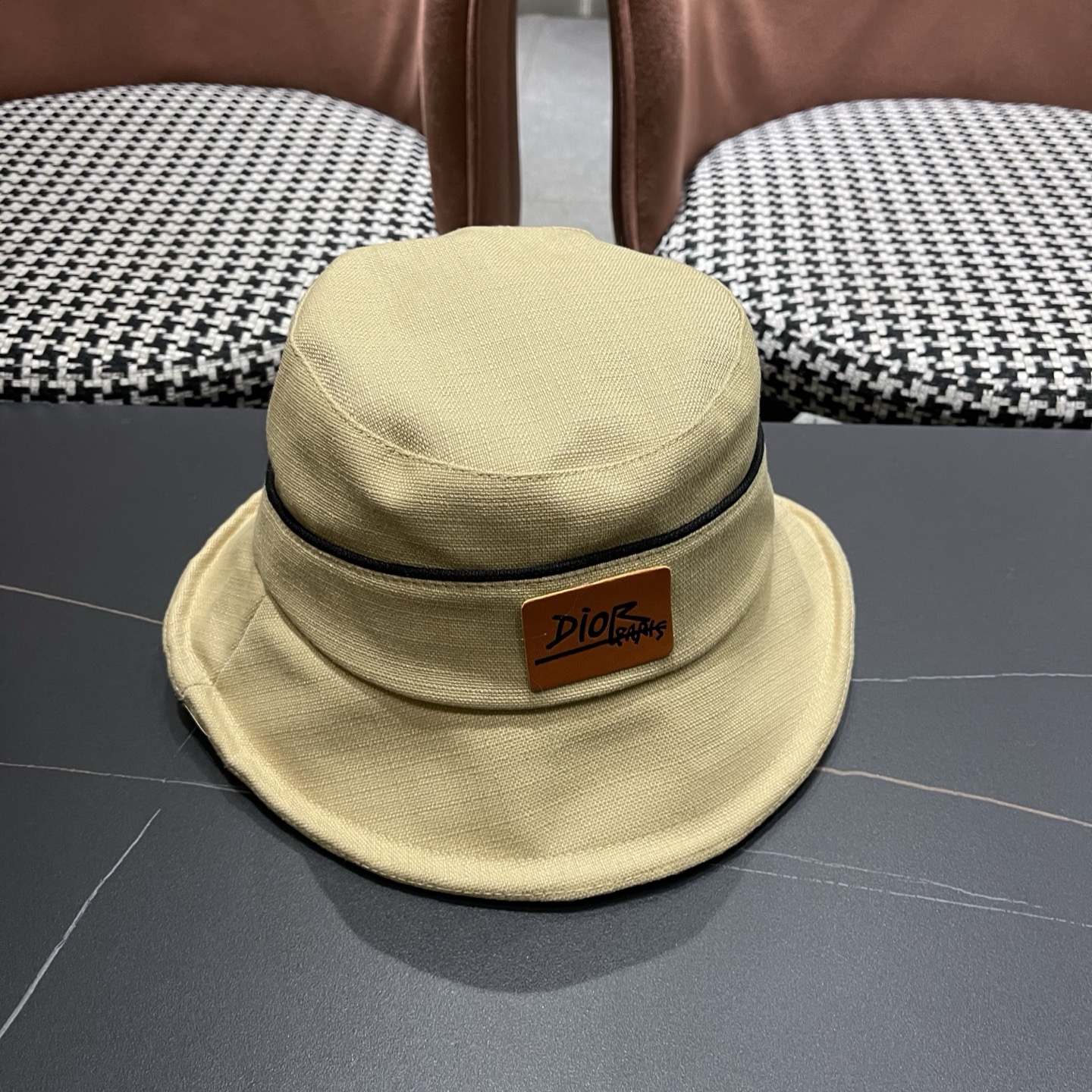 迪奥Dior 新韩版时尚渔夫帽潮女士简约百搭防晒日系盆帽子