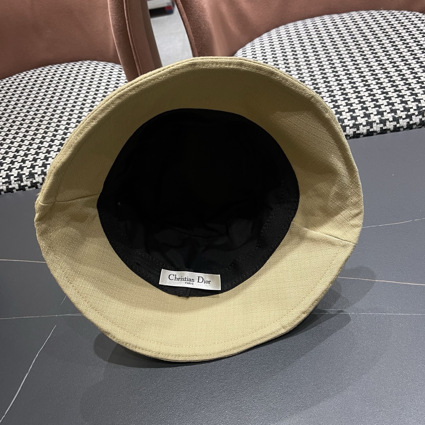 迪奥Dior 新韩版时尚渔夫帽潮女士简约百搭防晒日系盆帽子