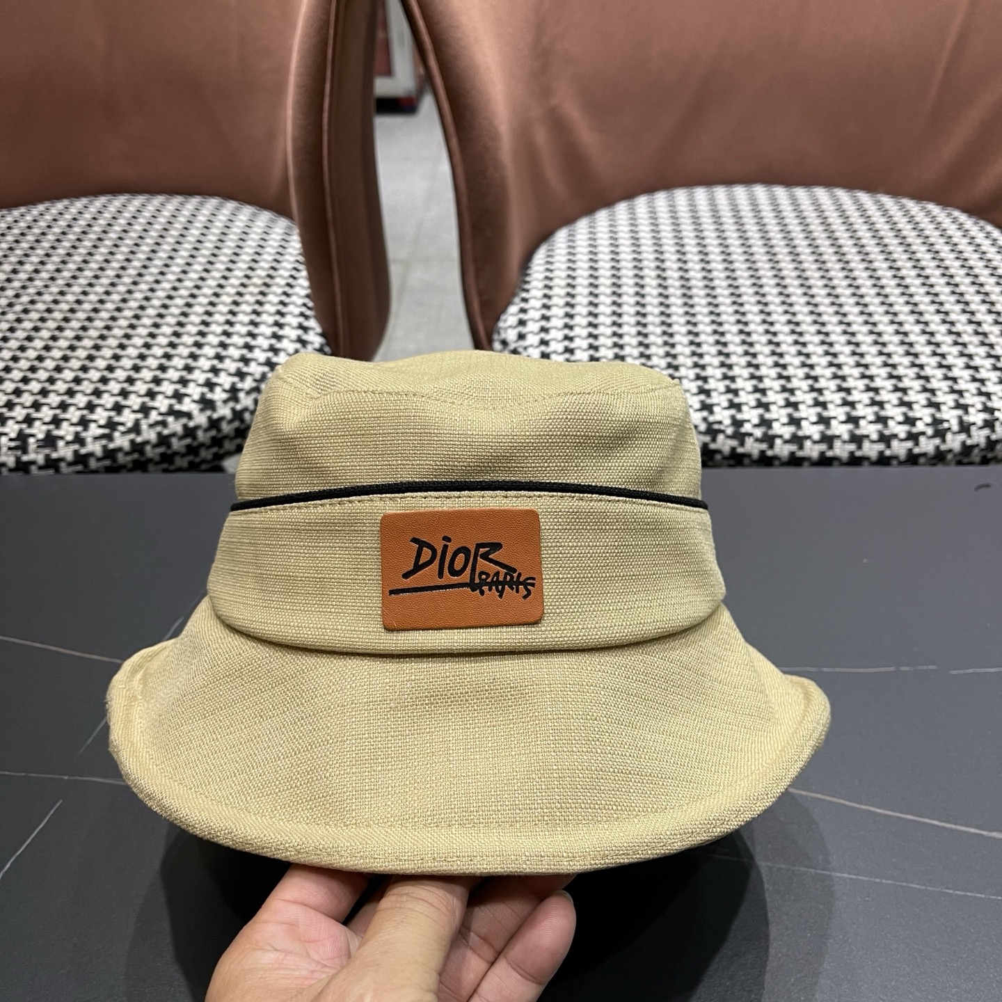 迪奥Dior 新韩版时尚渔夫帽潮女士简约百搭防晒日系盆帽子