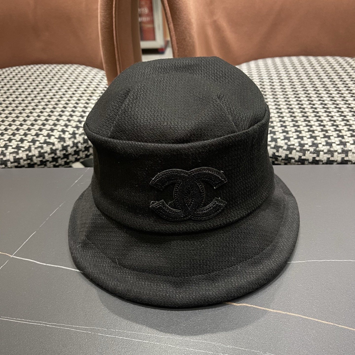 NO:704106,[CHANEL Chanel] New autumn and winter bucket hat, the big brim is super easy to match, a hat that you can wear with your eyes closed, bucket hat, baseball cap, knitted hat, bucket hat, baseball cap, knitted hat, hat, chanel, chanel, espadrilles, hats19860909【CHANEL香奈儿】新款秋冬渔夫帽,大沿超好搭配,闭眼入的一款帽子渔夫帽棒球帽针织帽帽子渔夫帽棒球帽针织帽,帽子,chanel,chanel,espadrilles,hats,hat