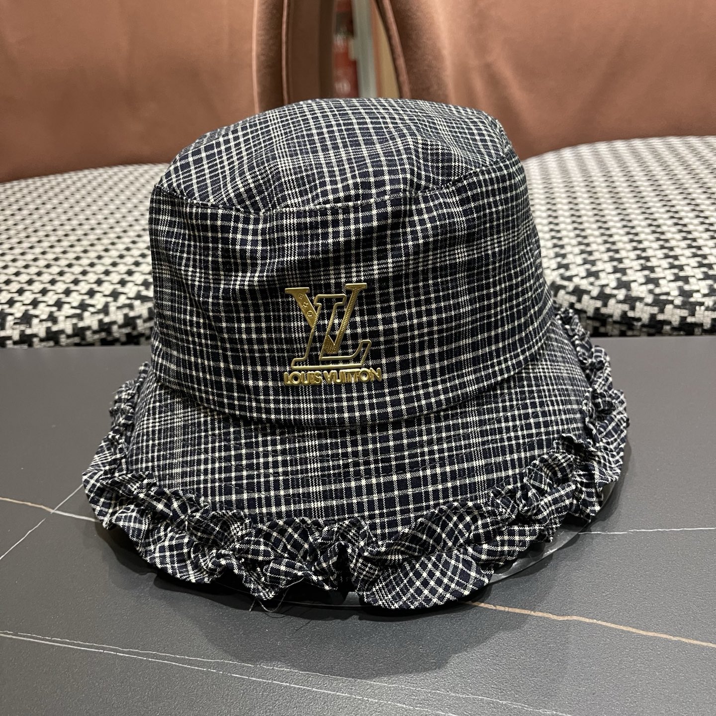 NO:704115,Lv Louis Vuitton small eye-catching and versatile British plaid cotton retro casual thick autumn women's fungus bucket hat fisherman hat baseball cap knitted hat hat fisherman hat baseball cap knitted hat, hat, louis vuitton, louis vuitton, espadrilles, hats19860909Lv路易威登 品脸小吸睛百搭英伦格子棉复古休闲厚秋女式木耳边盆渔夫帽帽子渔夫帽棒球帽针织帽帽子渔夫帽棒球帽针织帽,帽子,louis vuitton,louis vuitton,espadrilles,hats,hat