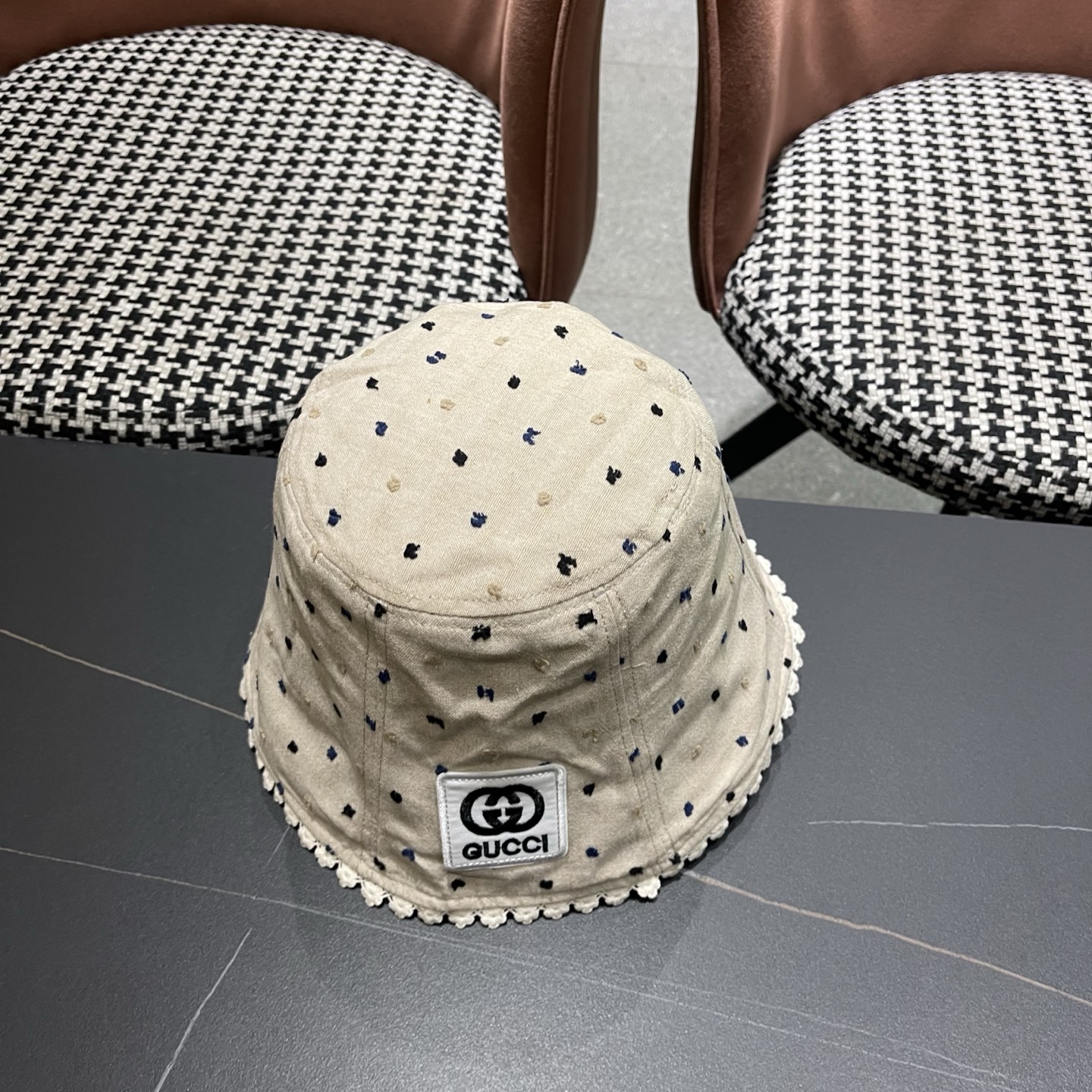 香奈儿Chanel夏季透气防晒渔夫帽子小碎花脸小休闲百搭出游遮阳盆帽