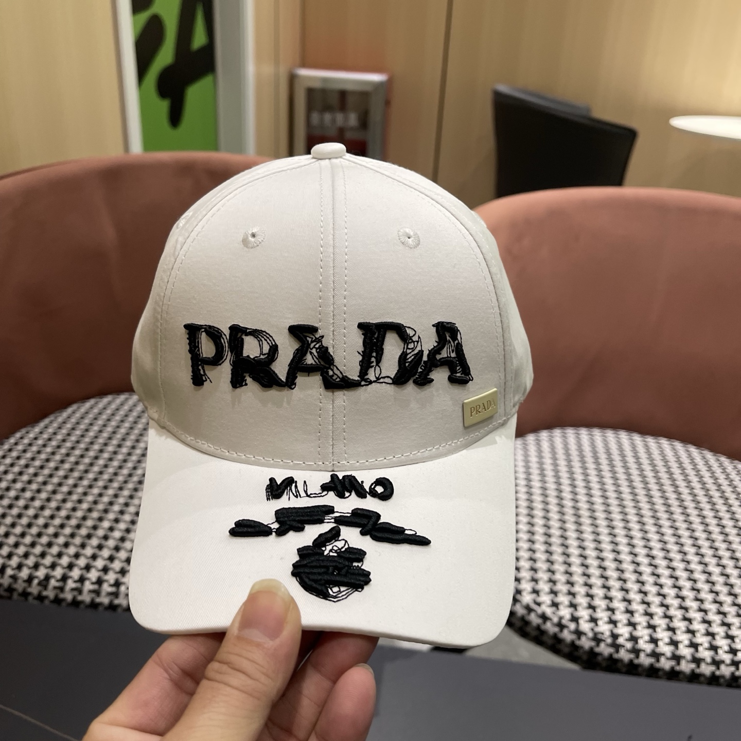 普拉达 Prada🆕新款个性棒球帽，高品质透气性巨佳，四季佩戴款高颜值时尚单品！男女同款