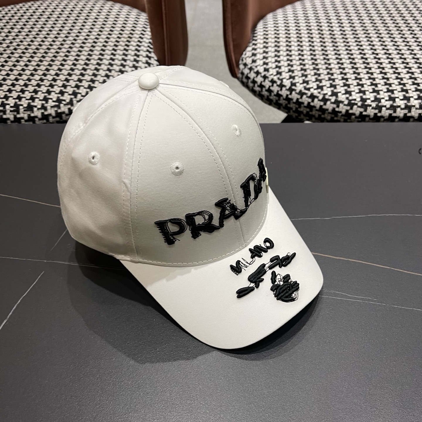 普拉达 Prada🆕新款个性棒球帽，高品质透气性巨佳，四季佩戴款高颜值时尚单品！男女同款