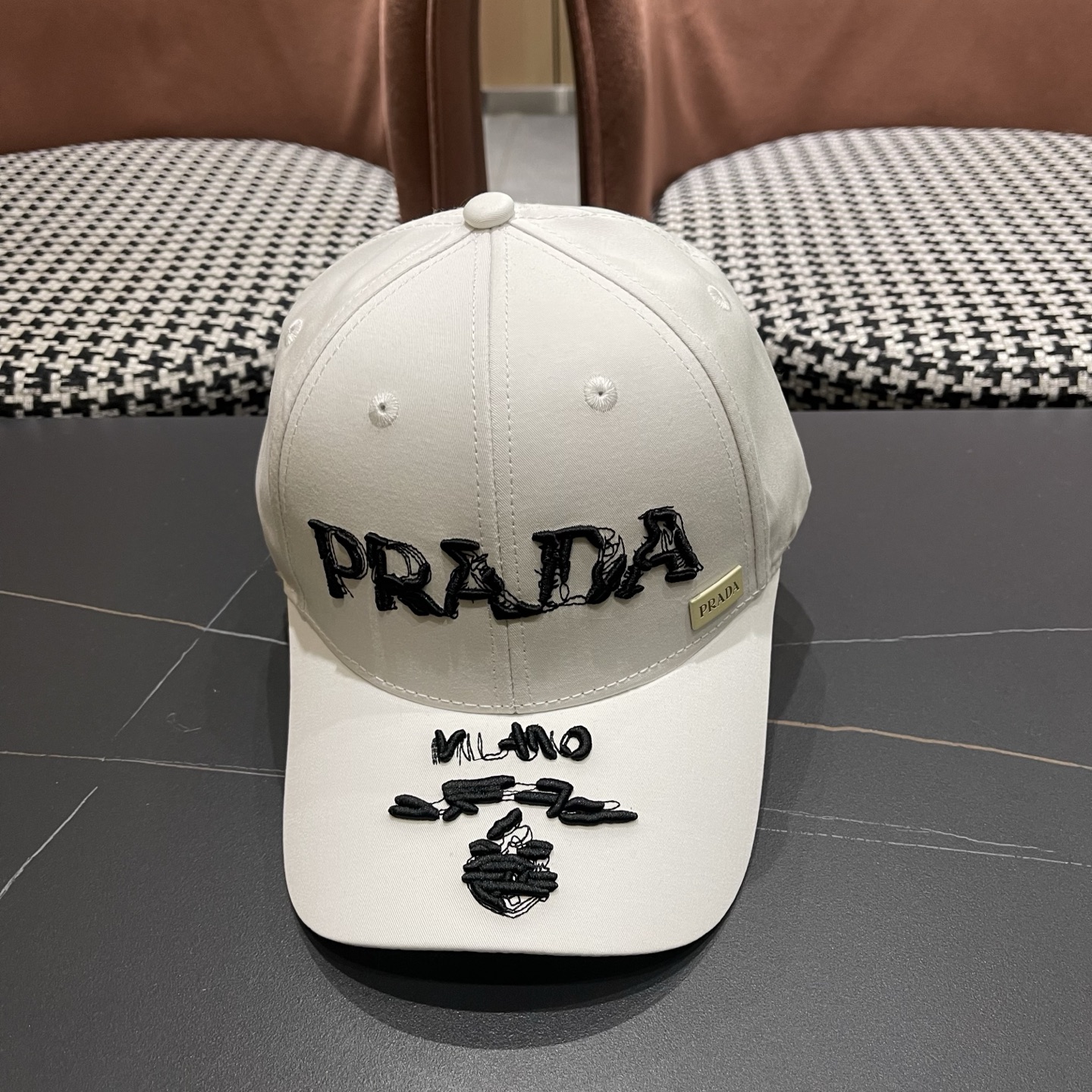 普拉达 Prada🆕新款个性棒球帽，高品质透气性巨佳，四季佩戴款高颜值时尚单品！男女同款