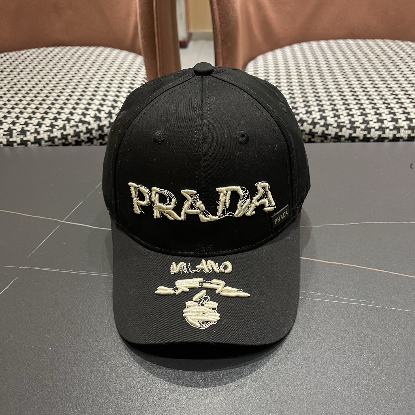 普拉达 Prada🆕新款个性棒球帽，高品质透气性巨佳，四季佩戴款高颜值时尚单品！