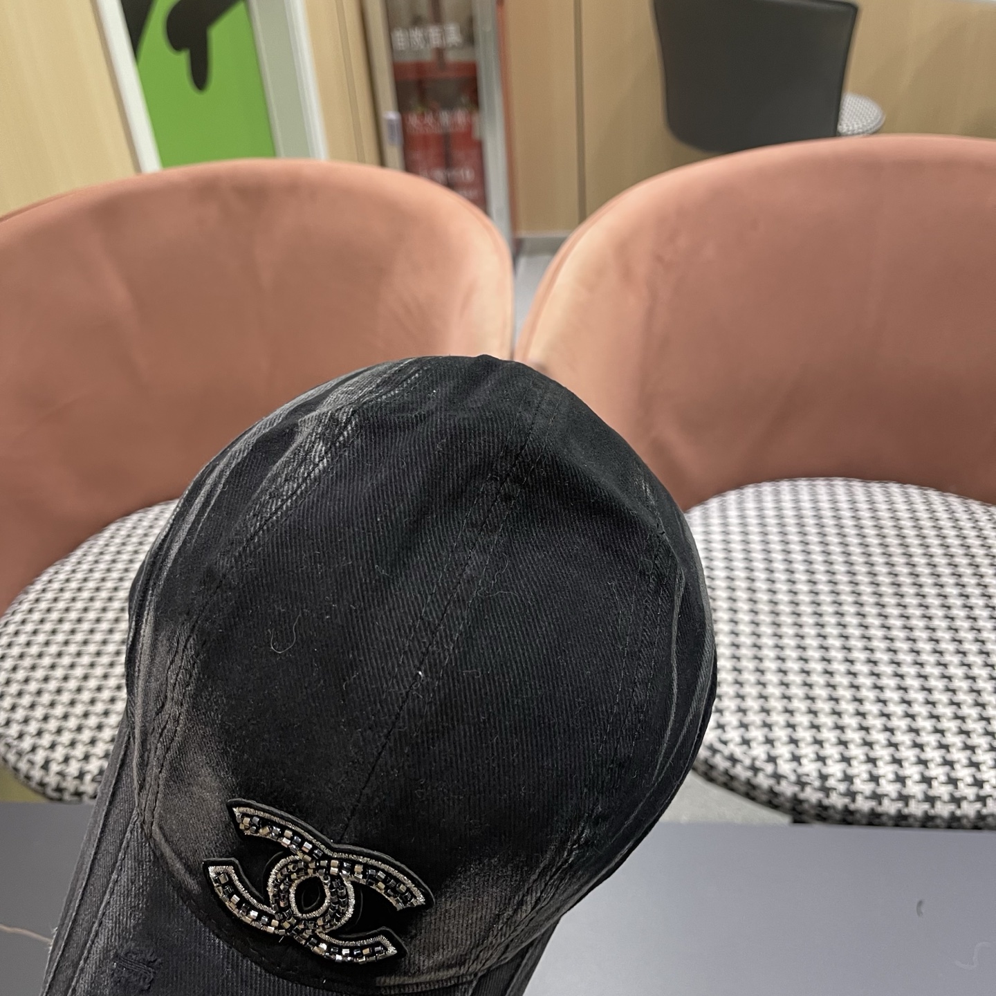 香奈儿（CHENEL)棒球帽系列—新款上架👍选用高档帽底！多重工艺打造完美新品。图案唯色唯美➕个性Log