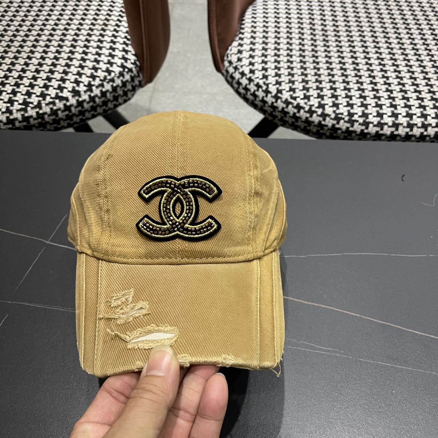 香奈儿（CHENEL)棒球帽系列—新款上架👍选用高档帽底！多重工艺打造完美新品。图案唯色唯美➕个性Log
